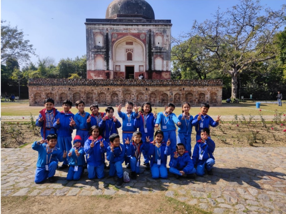Excursion to Sunder Nursery for classes 1 and 2