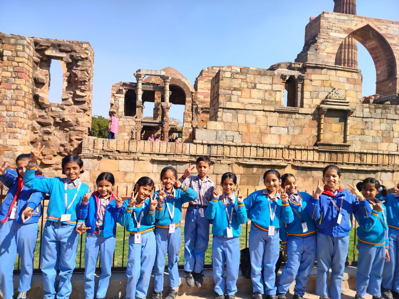 Class 3 takes an excursion to the Qutub Minar